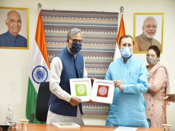 Uttarakhand Chief Minister Trivendra Singh Rawat met Union Forest and Environment Minister Prakash Javadekar(PhotoTwitter)