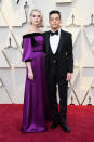 <p>Rami Malek est désormais en couple avec l’actrice Lucy Boynton qu’il a rencontrée sur le tournage de Bohemian Rhapsody. En recevant son Oscar, il termine son discours en lui faisant une très belle déclaration d’amour. </p>