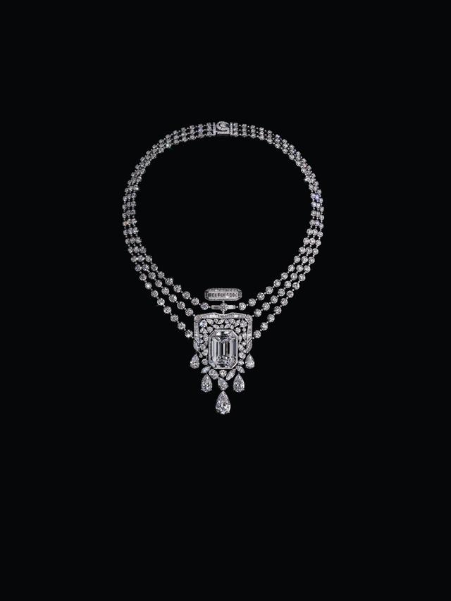 Chanel Launches High Jewelry Collection Based on No.5 Perfume
