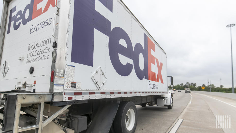 FedEx cost savings offset demand weakness (Photo: Jim Allen/FreightWaves)