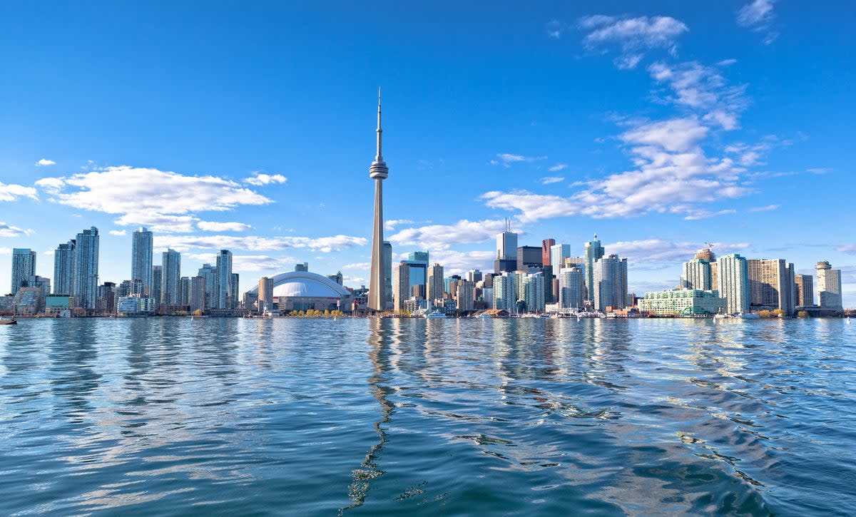 There are multi-city tours of Canada to discover (Getty Images/iStockphoto)