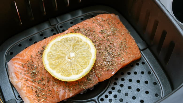 salmon fillet in air fryer