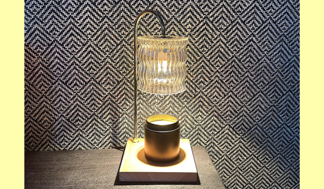 We Tried the Viral Candle Warmer Lamp—Here's Our Review