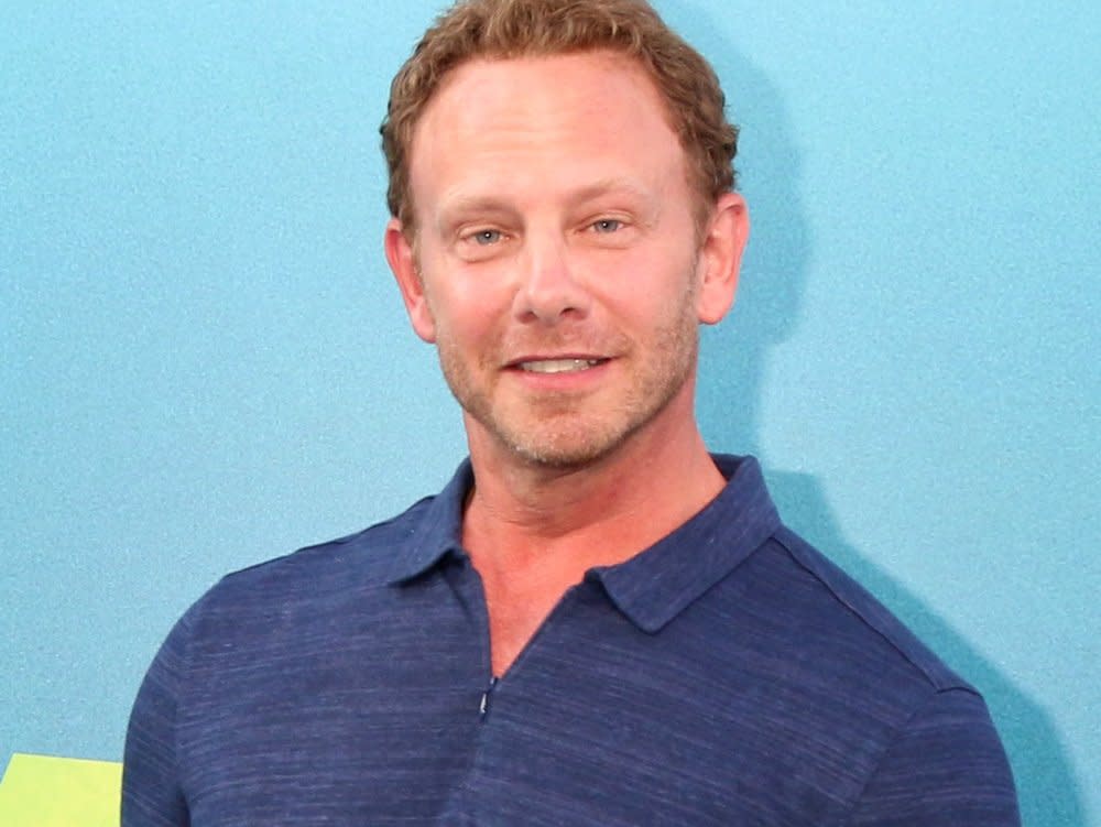 Ian Ziering geriet am Silvestertag 2023 mit einer Gruppe auf Minibikes aneinander. (Bild: Kathy Hutchins/Shutterstock.com)