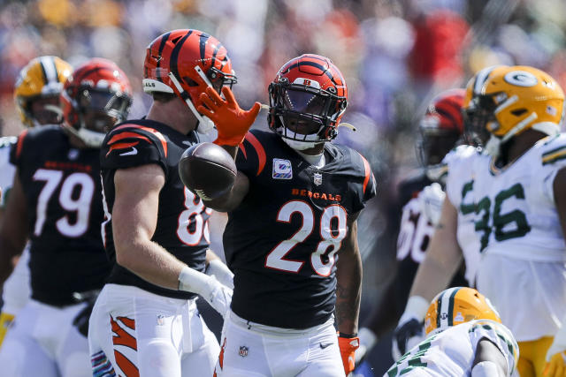 Bengals reveal Super Bowl uniform combo by calling back to jersey