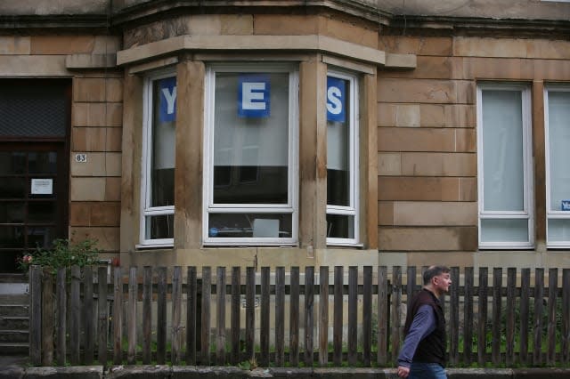 Independence Posters Seen Throughout Scotland