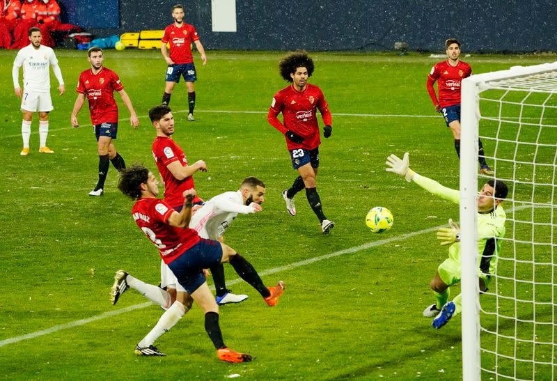 La Liga Santander - Osasuna v Real Madrid