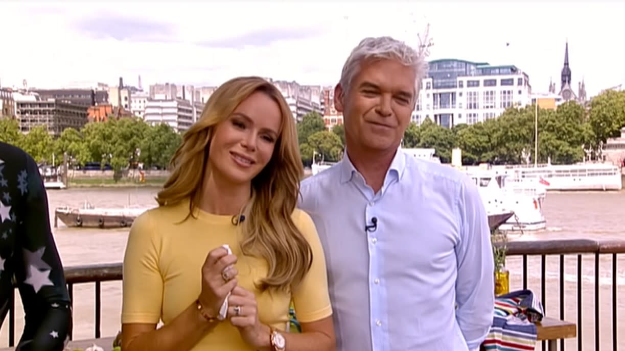 Amanda Holden used to cover for regular presenter Holly Willoughby on 'This Morning'. (ITV/YouTube)