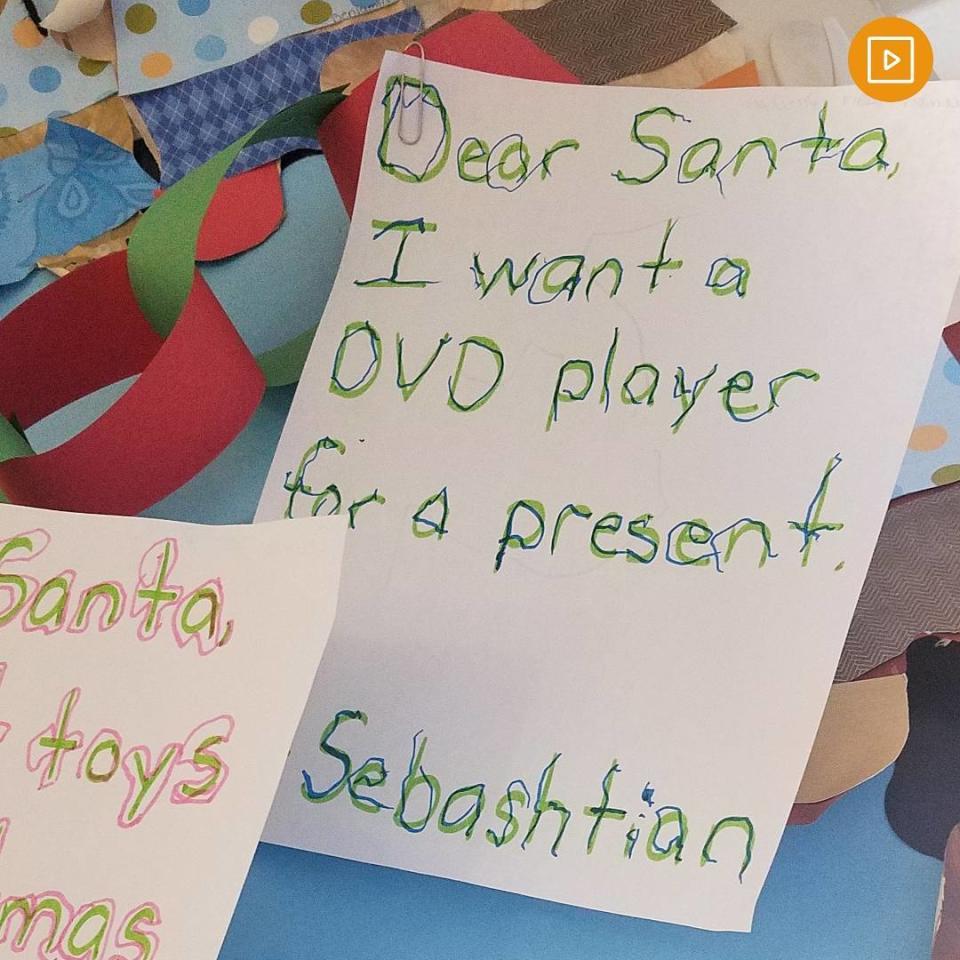 <p>Escribir cartas a Santa puede incluir una solicitud para otra persona: un buen amigo, un hermano o un niño menos afortunado./ Foto: Instagram <a rel="nofollow noopener" href="https://www.instagram.com/ericadestyne/" target="_blank" data-ylk="slk:ericadestyne;elm:context_link;itc:0;sec:content-canvas" class="link ">ericadestyne</a> </p>