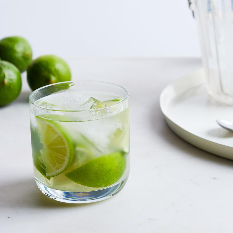 17 Easy Cocktails You Can Make with Three Ingredients or Less
