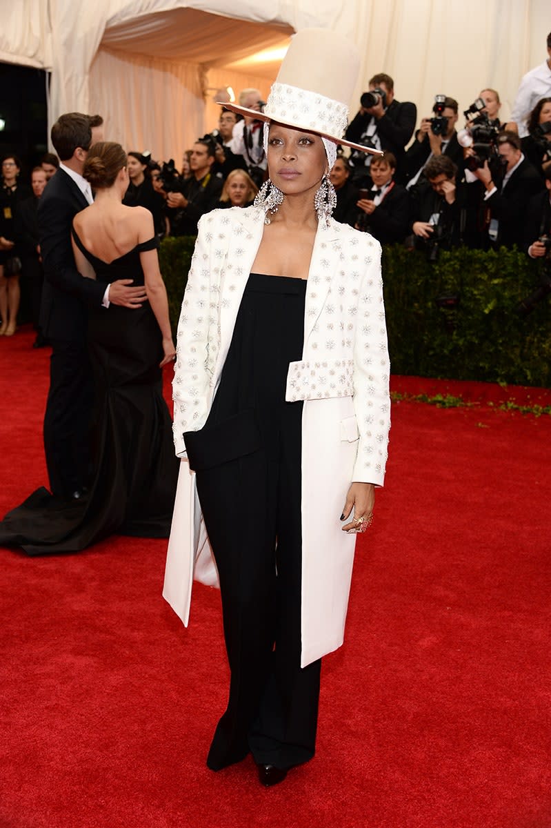 <h1 class="title">Erykah Badu in Givenchy</h1><cite class="credit">Dimitrios Kambouris</cite>