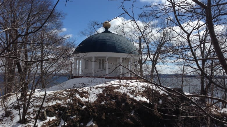 Last person to live in Bedford Highway's round building wants it accessible to all