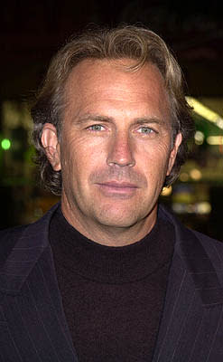 Kevin Costner at the Mann's Chinese Theater premiere of Warner Brothers' 3000 Miles To Graceland