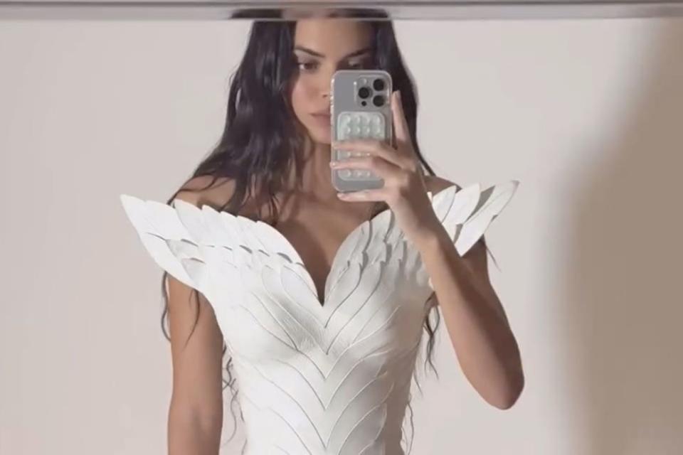 <p>Kendall Jenner/Instagram</p> Kendall Jenner taking a selfie 