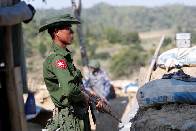 Guerrilleros del Ej rcito de Arakan secuestran a un parlamentario