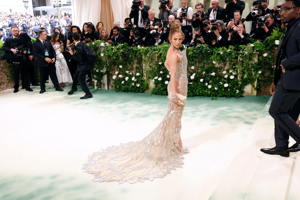 NEW YORK, NEW YORK - MAY 06: Jennifer Lopez attends the Costume Institute 2024 benefit for 