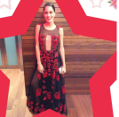 <p>La actriz y cantante de 19 años cosechó suspiros al mostrarse con la versión del modelo en rojo y negro, fiel al dress code de la gala de la revista Caras, en Buenos Aires. – Foto: Instagram.com/chinabyantolin </p>