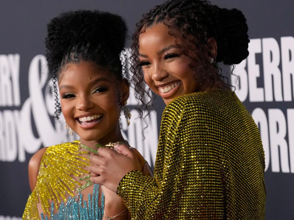 Halle Bailey and Chloe Bailey in February 2023.