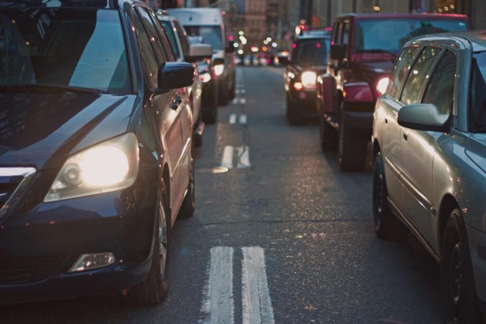 Stock photo of cars in traffic by Life Of Pix from Pexels.