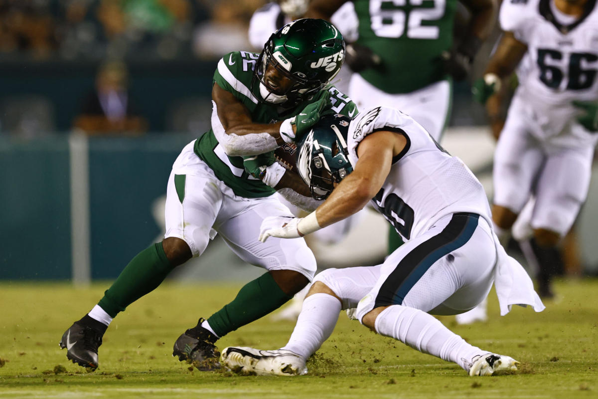 Key takeaways from the Eagles' unofficial depth chart