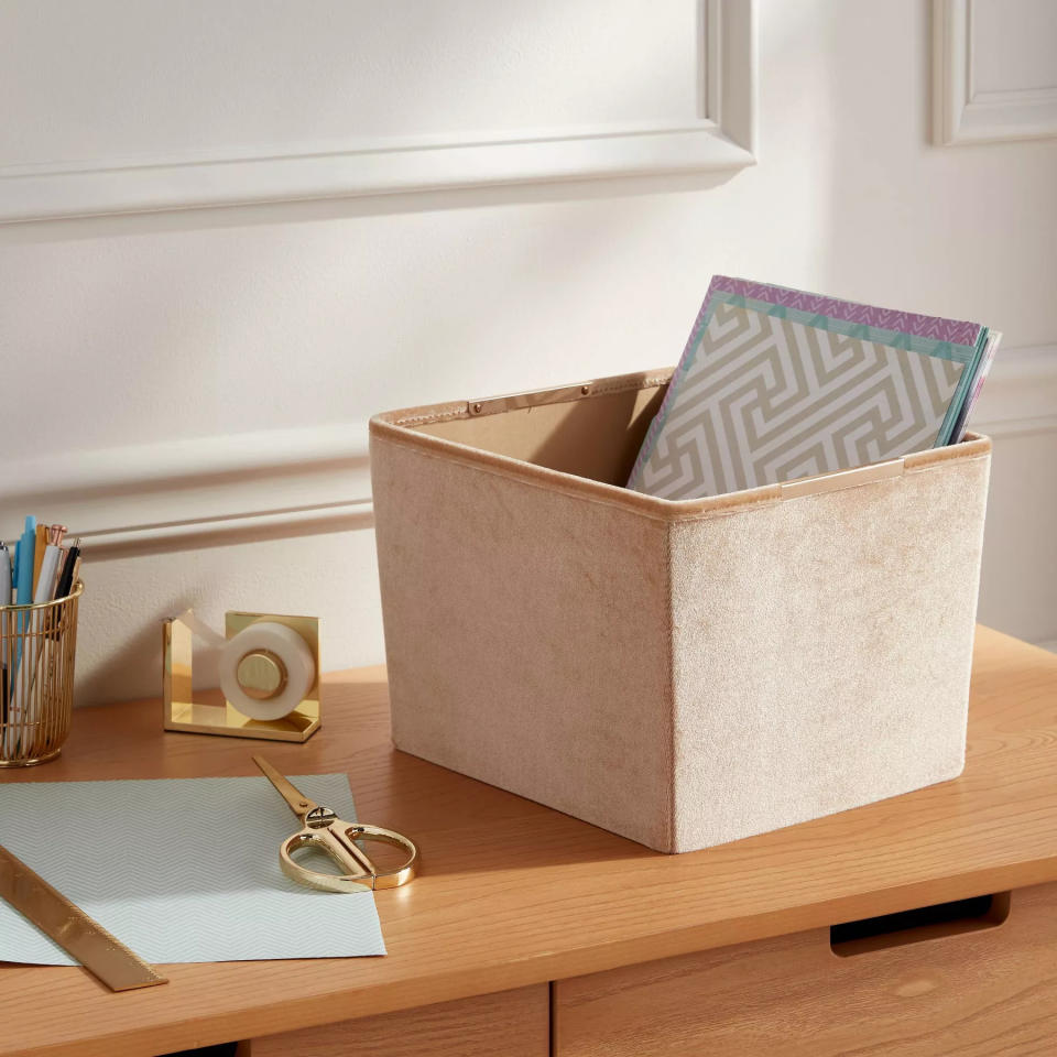 The square basket with gold metal handles