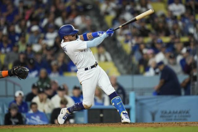 Miguel Rojas trade: Marlins send shortstop to Dodgers for infield