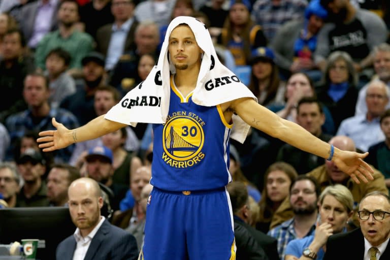 NBA Most Valuable Player Stephen Curry scored 35 points as the Golden State Warriors defeated the Los Angeles Clippers 123-113, at Oracle Arena in Oakland, California, on February 23, 2017