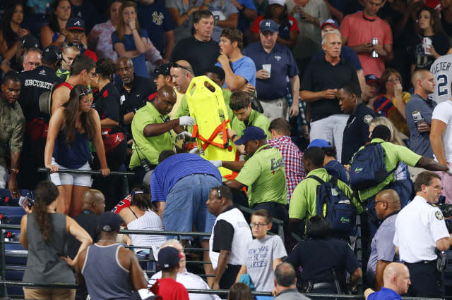 Baseball fan dies after fall at Atlanta Braves game