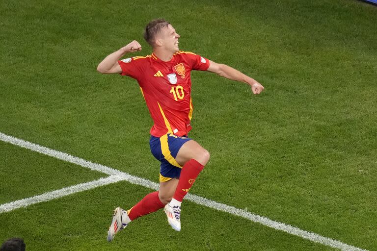 Dani Olmo es el goleador de España en la Eurocopa con tres tantos en seis partidos