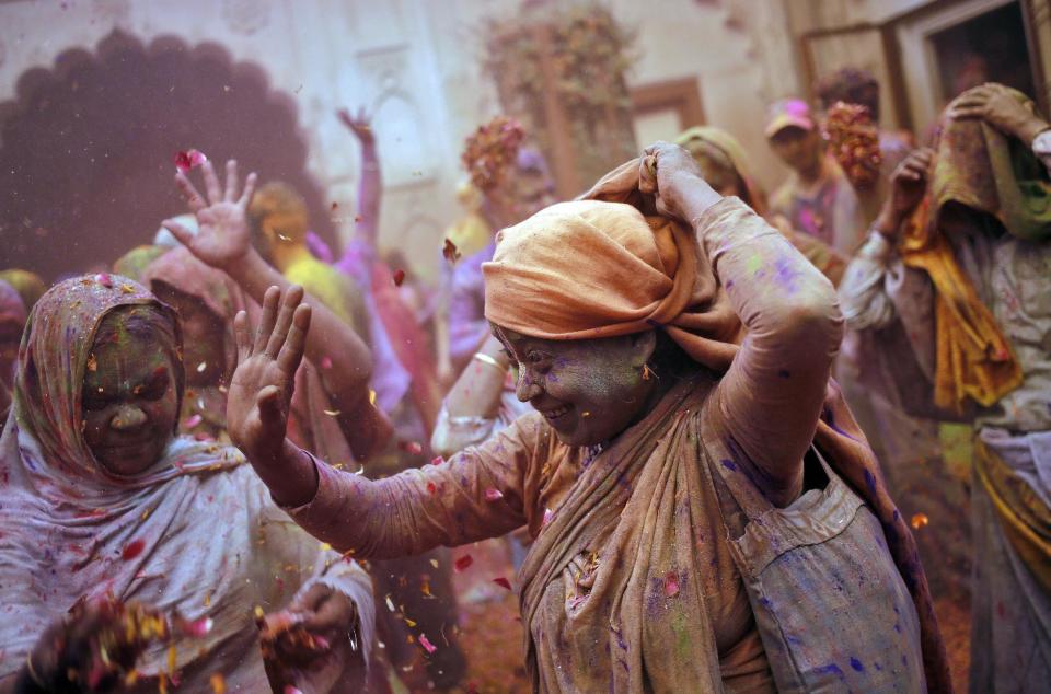 Widows celebrate Holi