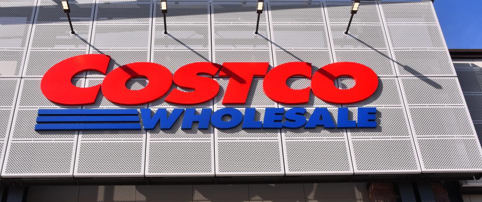 Costco Wholesale clubs close at 6 p.m. Friday and are closed on New Year's Day 2022.