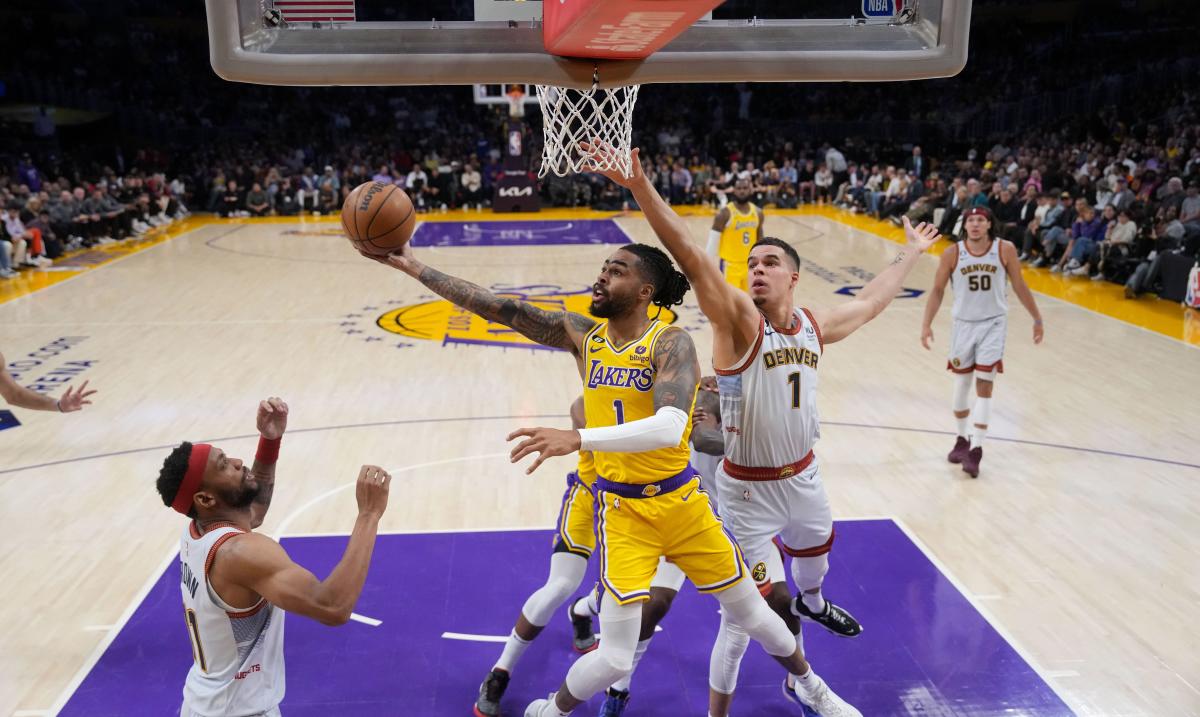 Lakers hold off Warriors in thrilling D'Angelo Russell homecoming