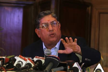 BCCI President N. Srinivasan speaks to the media during a news conference in Kolkata May 26, 2013. REUTERS/Rupak De Chowdhuri