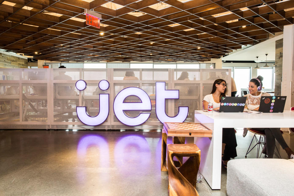 Jet HQ