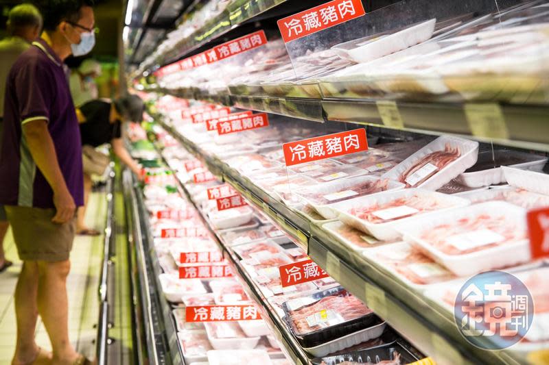 明年元旦起開放進口，已有業者公告改用台灣豬將漲價，引起網友熱議。（示意圖，資料照）