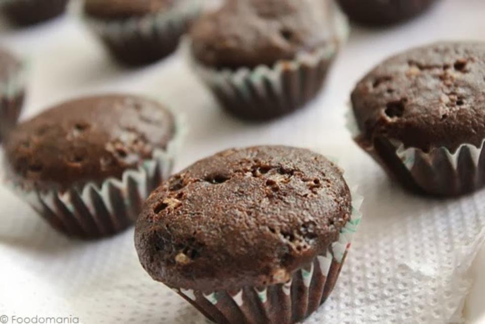 <p>Foodomania</p><p>Soft-baked and brownie-like cupcakes covered in fudge frosting. </p><p><strong>Get the recipe: <a href="https://foodomania.com/mini-chocolate-cupcakes/" rel="nofollow noopener" target="_blank" data-ylk="slk:Mini Chocolate Cupcakes;elm:context_link;itc:0;sec:content-canvas" class="link ">Mini Chocolate Cupcakes</a></strong></p><p><strong>Related: <a href="https://www.yahoo.com/lifestyle/holiday-baking-north-pole-worthy-160000056.html" data-ylk="slk:50 Best Christmas Cupcakes;elm:context_link;itc:0;sec:content-canvas;outcm:mb_qualified_link;_E:mb_qualified_link;ct:story;" class="link  yahoo-link">50 Best Christmas Cupcakes</a></strong></p>