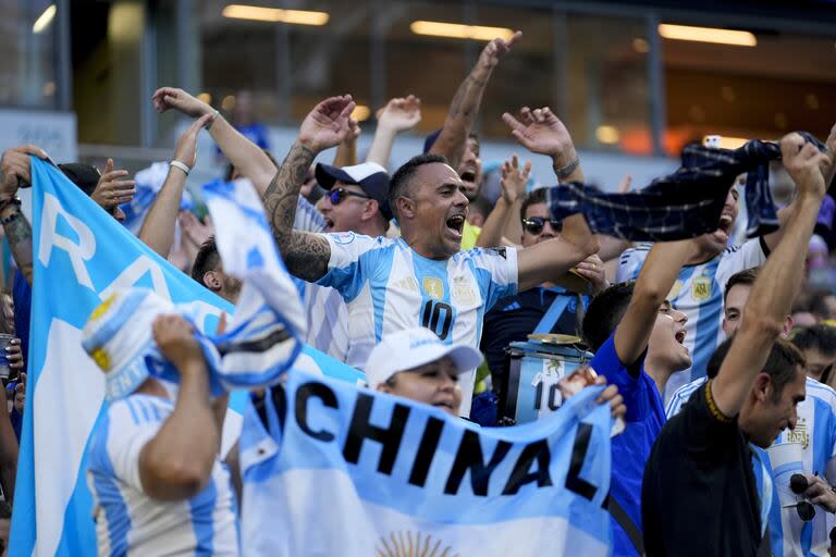 Argentina se mide ante Colombia 