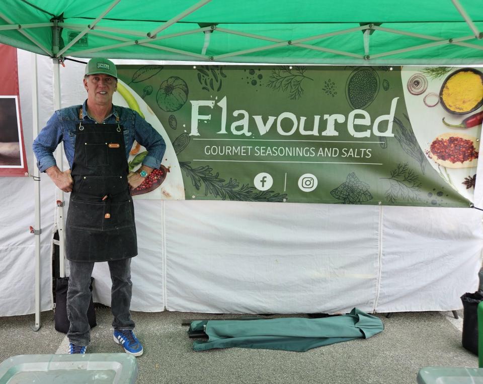 Lee Jarvis brings an English flair to the High Desert Farmers Market with his delicious Flavoured gourmet seasonings and salts.