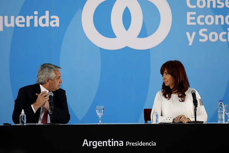 Alberto Fernández junto a la vicepresidenta Cristina Kirchner