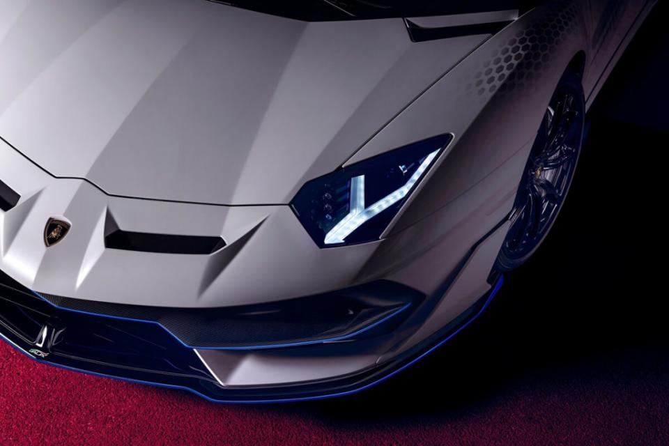 lamborghini-ad-personam