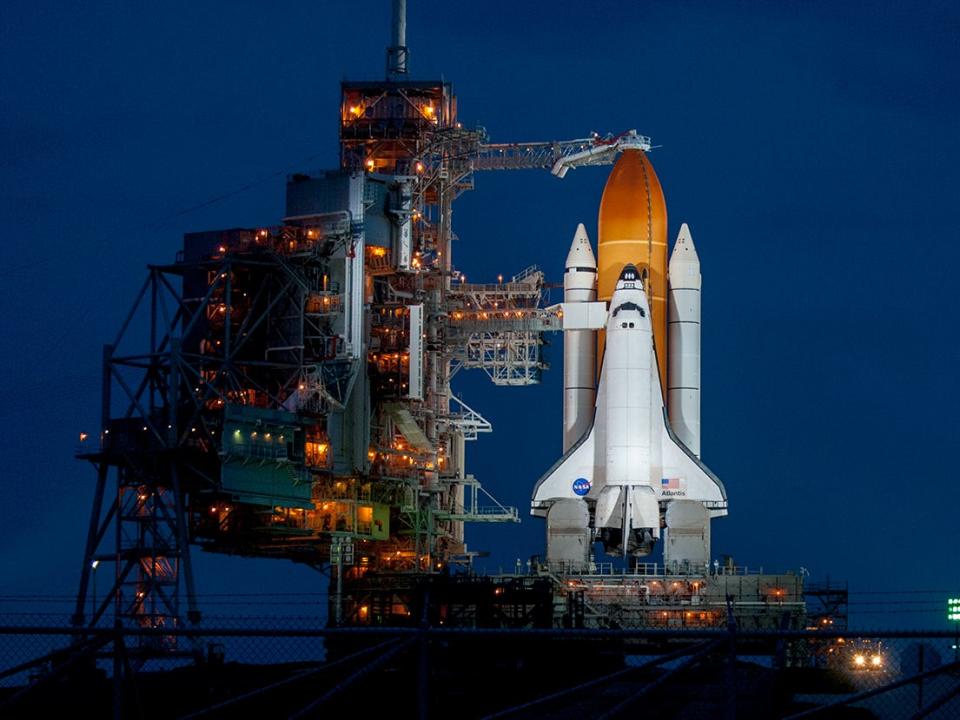 space shuttle atlantis sts135 july 2011 copyright dave mosher