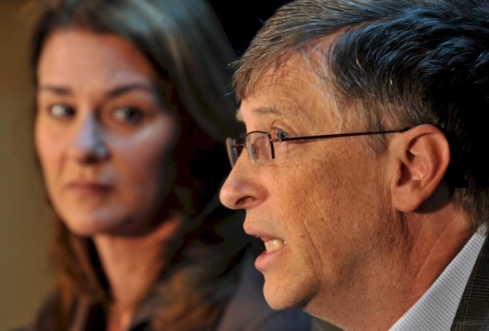 微軟創辦人比爾蓋茲(Bill Gates)與妻子梅琳達(Melinda Gates)(資料照片/AFP)