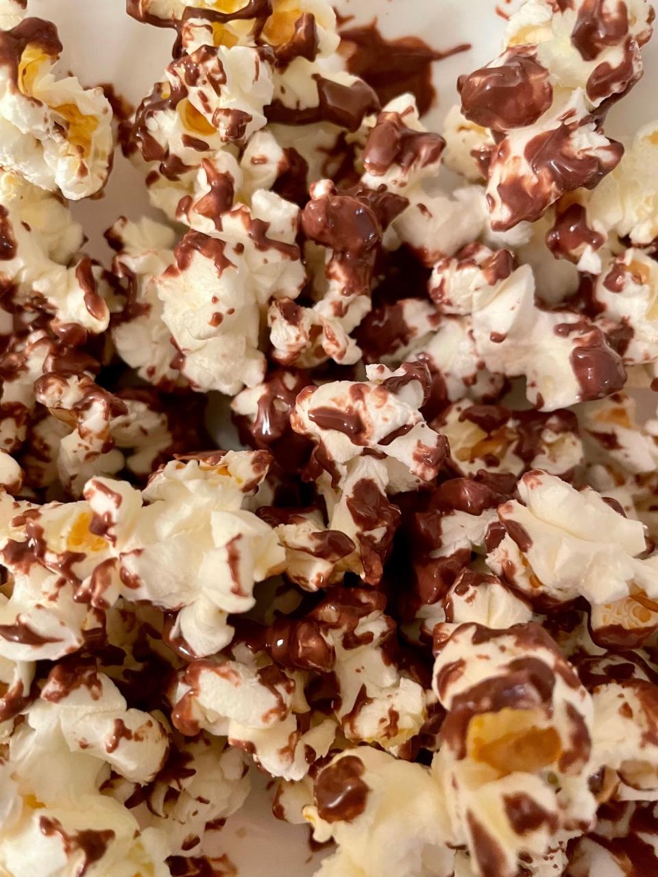 Popcorn with Nutella