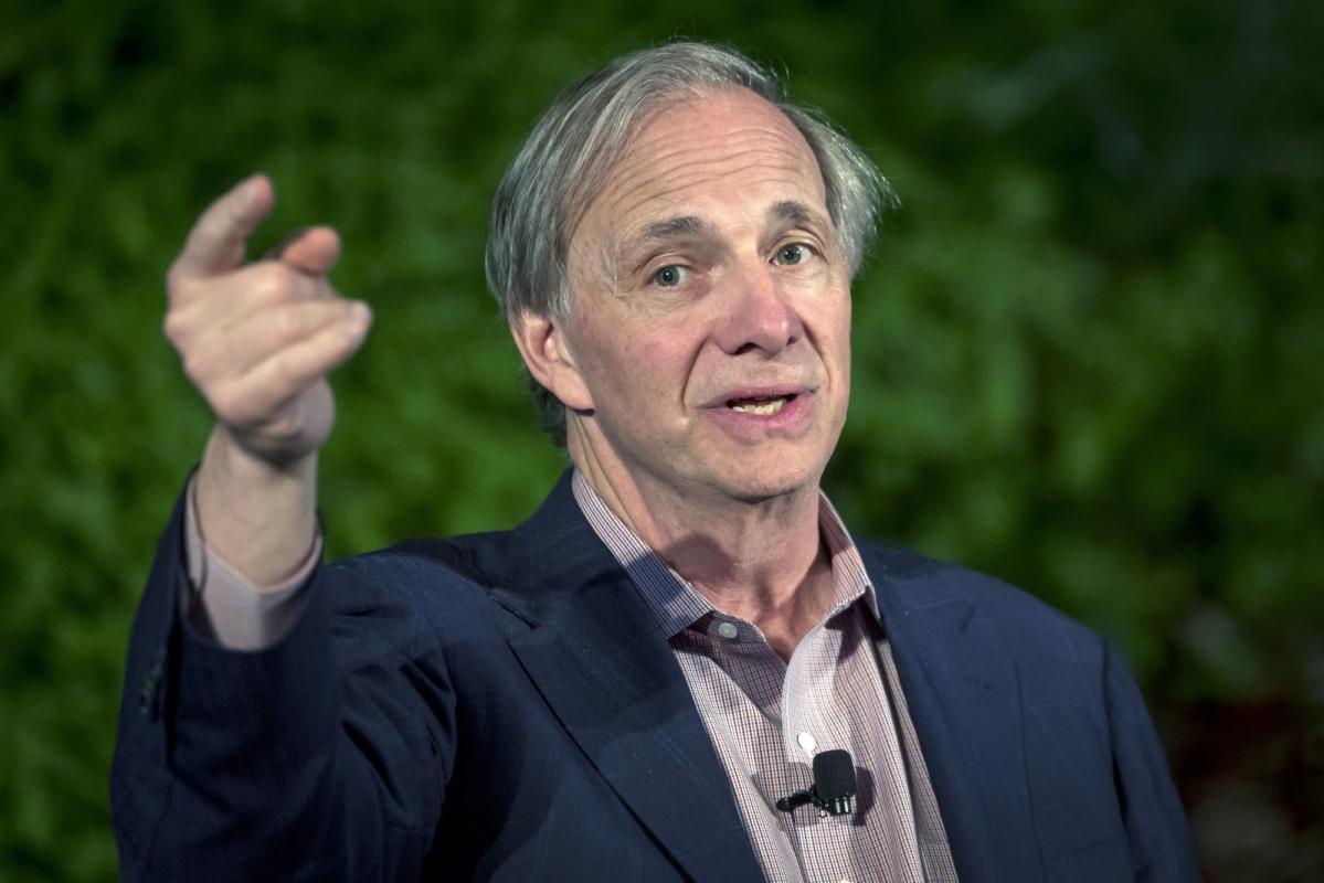 Ray Dalio Says Central Banks to Cut Rates in 2024, AFR Reports