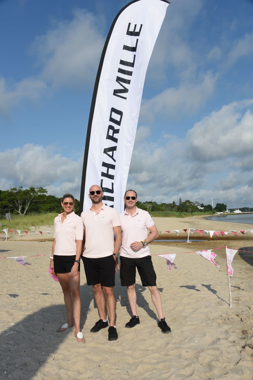 2019 Hamptons Paddle for Pink