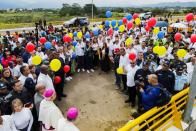 Venezuela and Colombia reopen completely the border at the Coronel Atanasio Girardot binational bridge in Urena