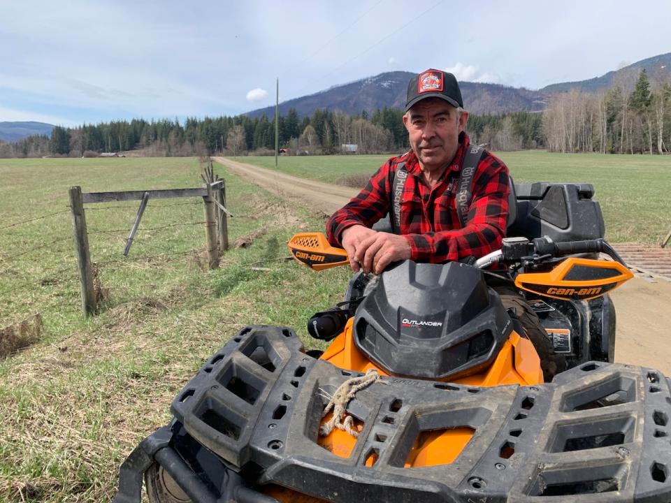 Local rancher Karl Bischoff is organizing a citizens fire brigade in Magna Bay, B.C., and says he's been collecting fire suppression equipment.