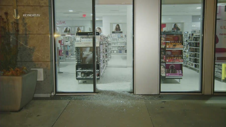 Multiple businesses in West Los Angeles broken into within hours 