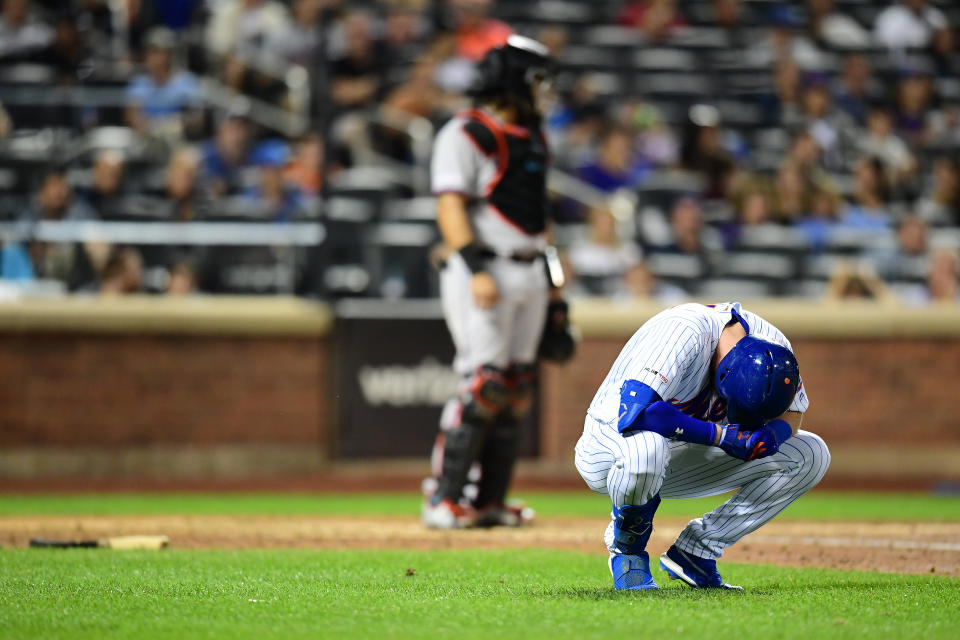 Mets lose star hitter Jeff McNeil to broken wrist on night they were eliminated from postseason contention. (Photo by Emilee Chinn/Getty Images)