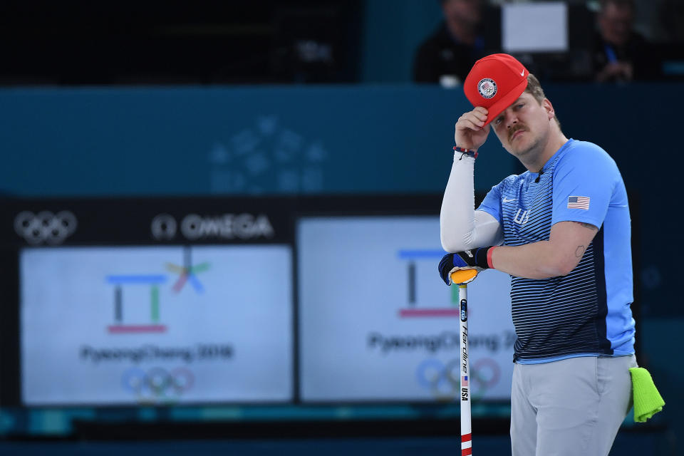 <p>10h08 : pour la première fois de leur histoire, les Américains sont sacrés champions olympiques en curling en battant la Suède en finale (10-7)… </p>